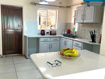 3 Bedroom Garden Flat