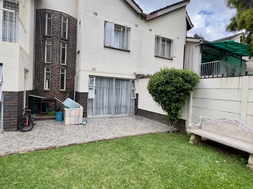 3 Bedroom Garden Flat