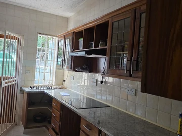 Duplex Flat Available For Rent