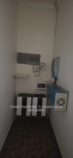 Seven bedroomed house to let