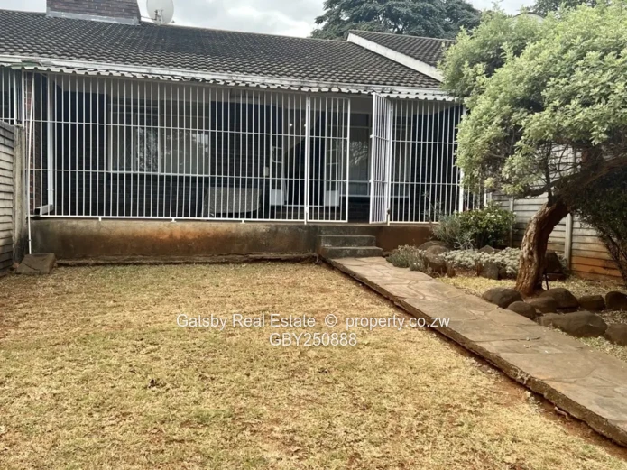 Spacious garden flat available for Rent