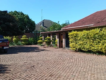 Charming 3-Bedroom House Close to Amenities!