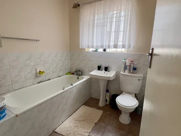 3 Bedroom Garden Flat