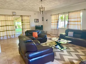 5 Bedroom House